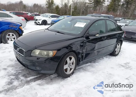 2006 Volvo S40 T5 z USA, uszkodzony, nr VIN YV1MH682262173349